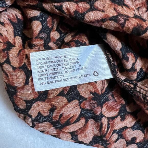 a new day Women's Floral Print Flowy Balloon Sleeve Tie-Front Top Size XS - Picture 7 of 9